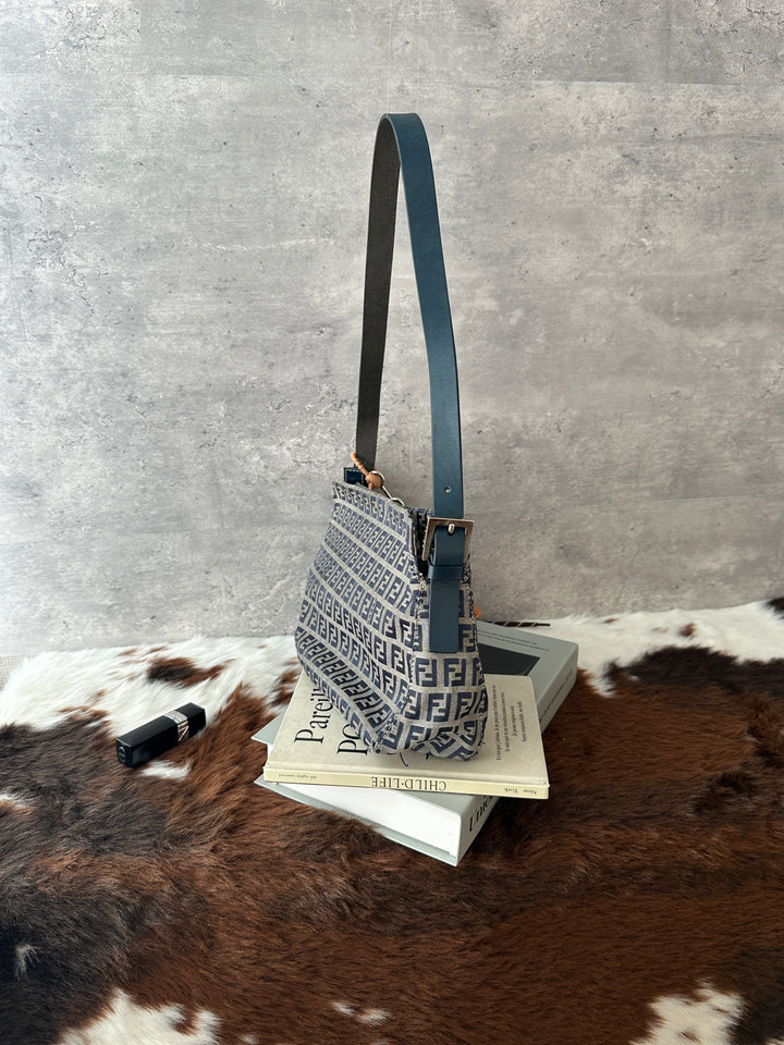 Fendi Zucca East-West Shoulder Bag ✨💙｜Navy Monogram・Vintage Baguette Style
