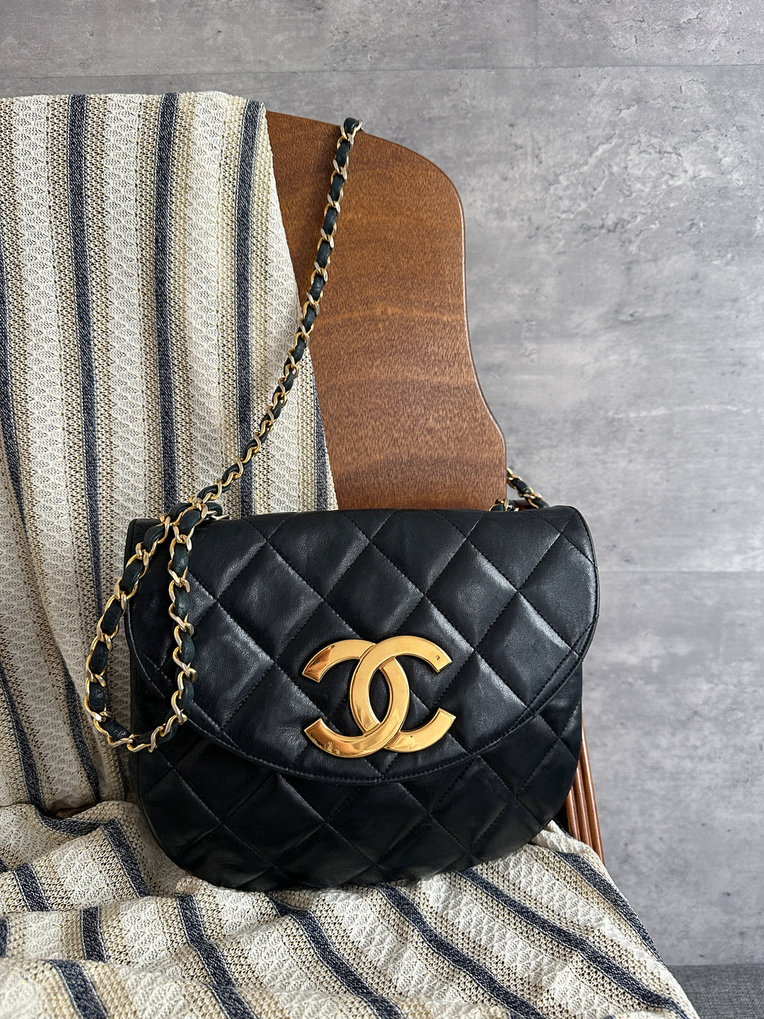 CHANEL Large CC Half-Moon Flap Chain Bag – Black (Small Size)