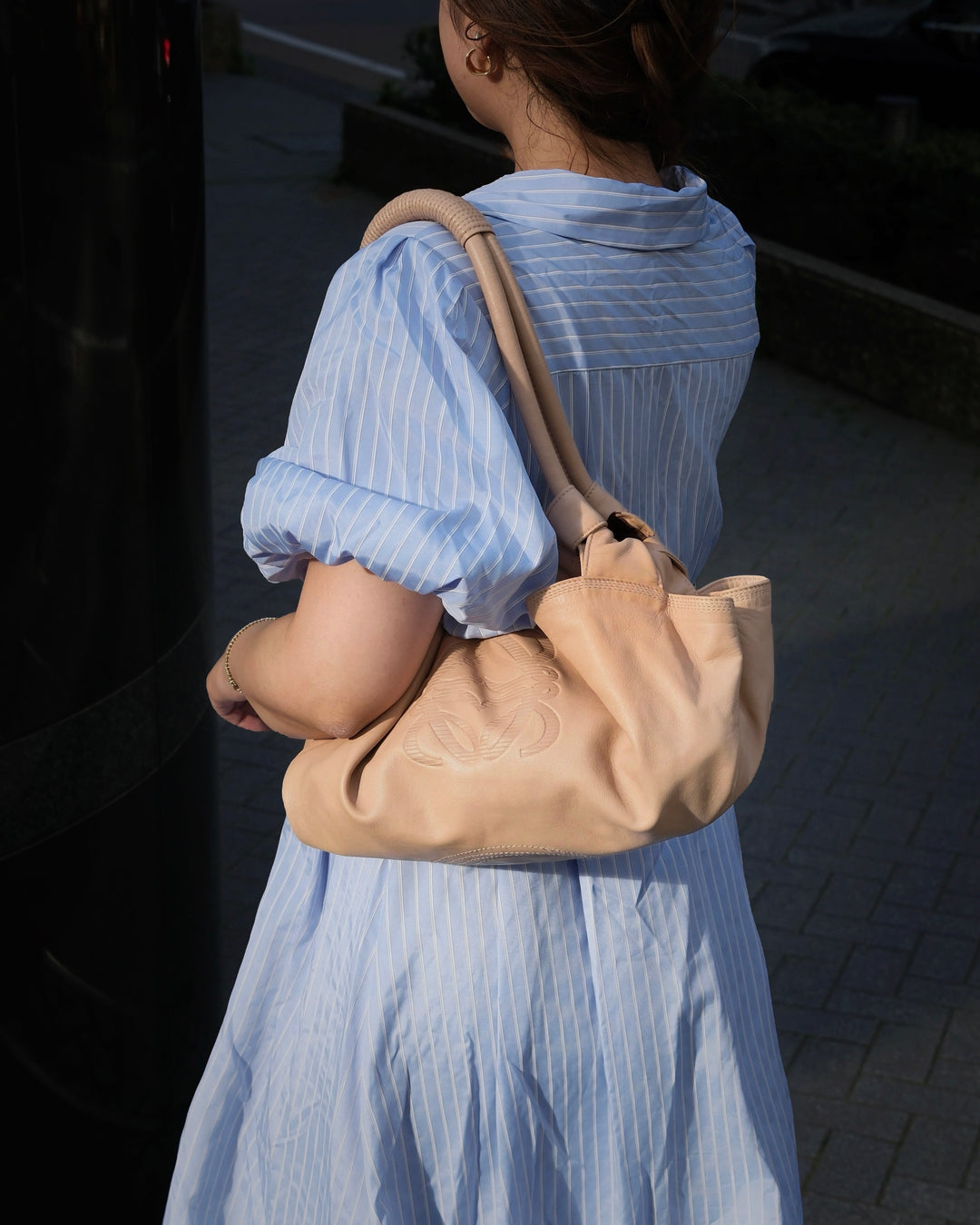 Loewe Lambskin Cloud Shoulder Bag 🤎✨｜Supple Lambskin Leather × Sculpted Cloud Silhouette × Rare Milk Tea Shade