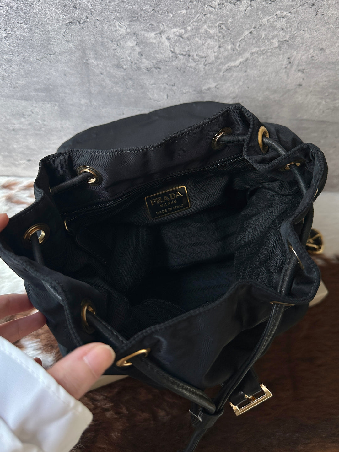 Prada Vintage Nylon Chain Backpack 🖤✨｜Black Nylon・Gold Leather-Woven Chain