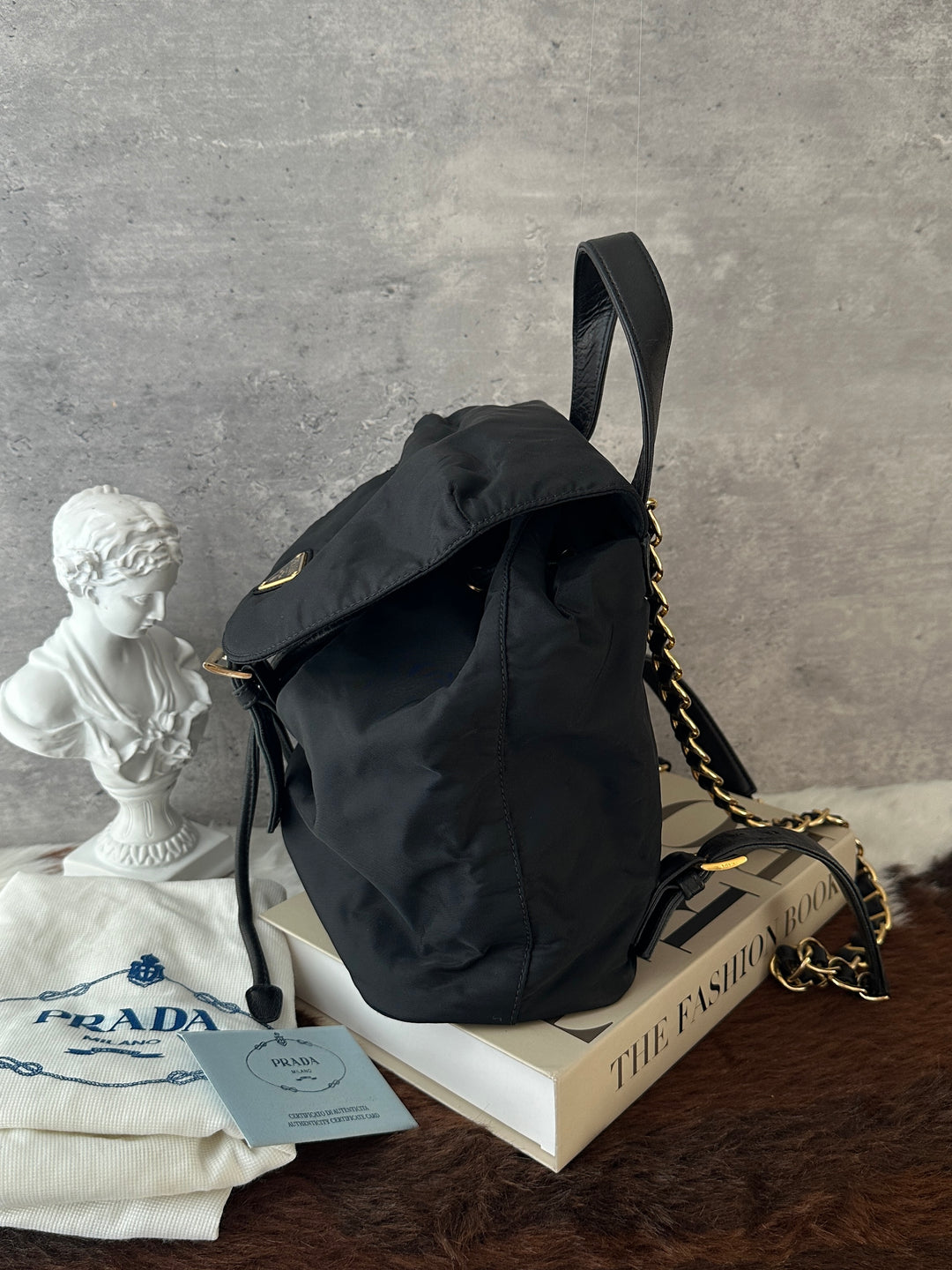 Prada Vintage Nylon Chain Backpack 🖤✨｜Black Nylon・Gold Leather-Woven Chain