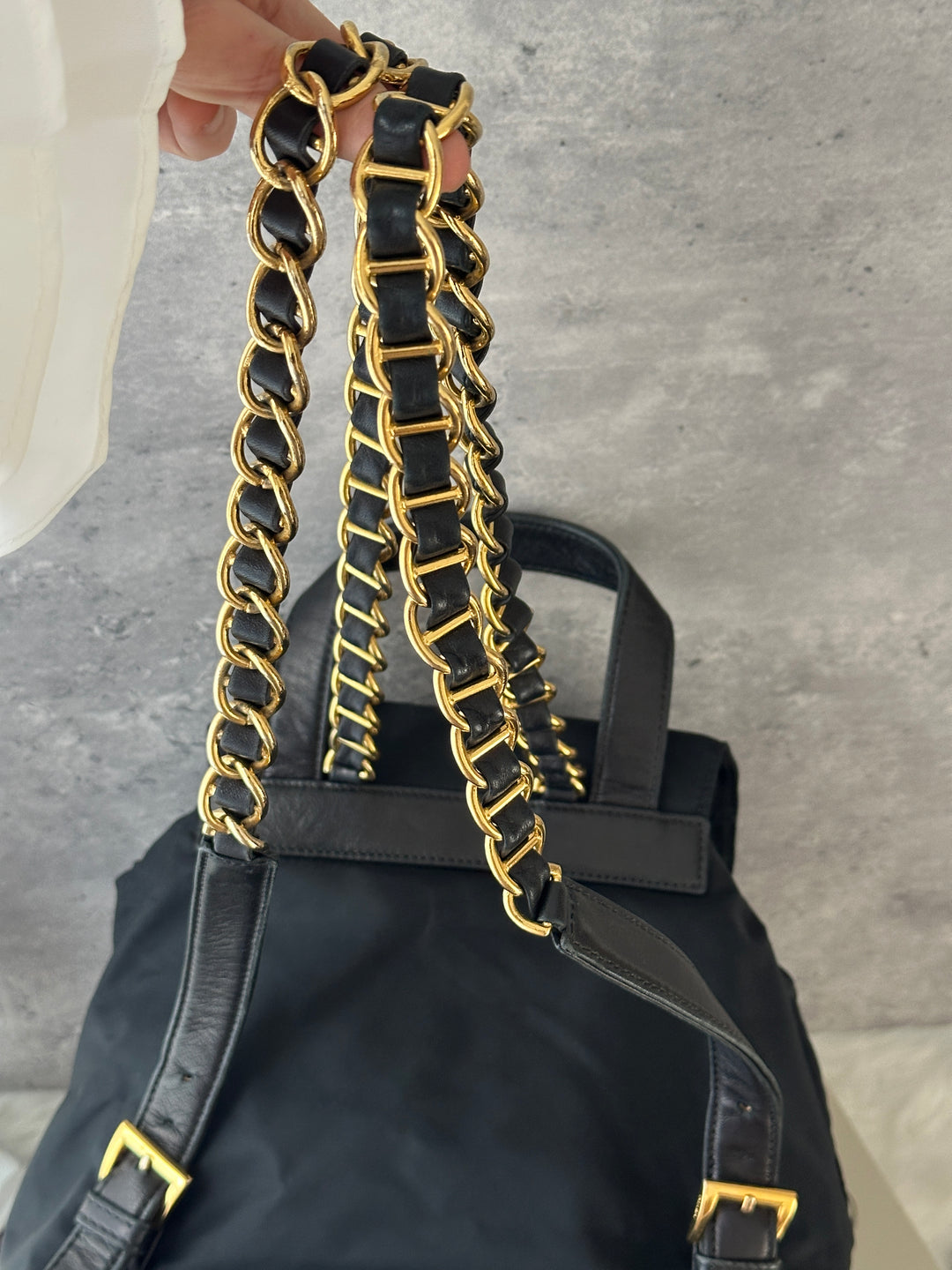 Prada Vintage Nylon Chain Backpack 🖤✨｜Black Nylon・Gold Leather-Woven Chain