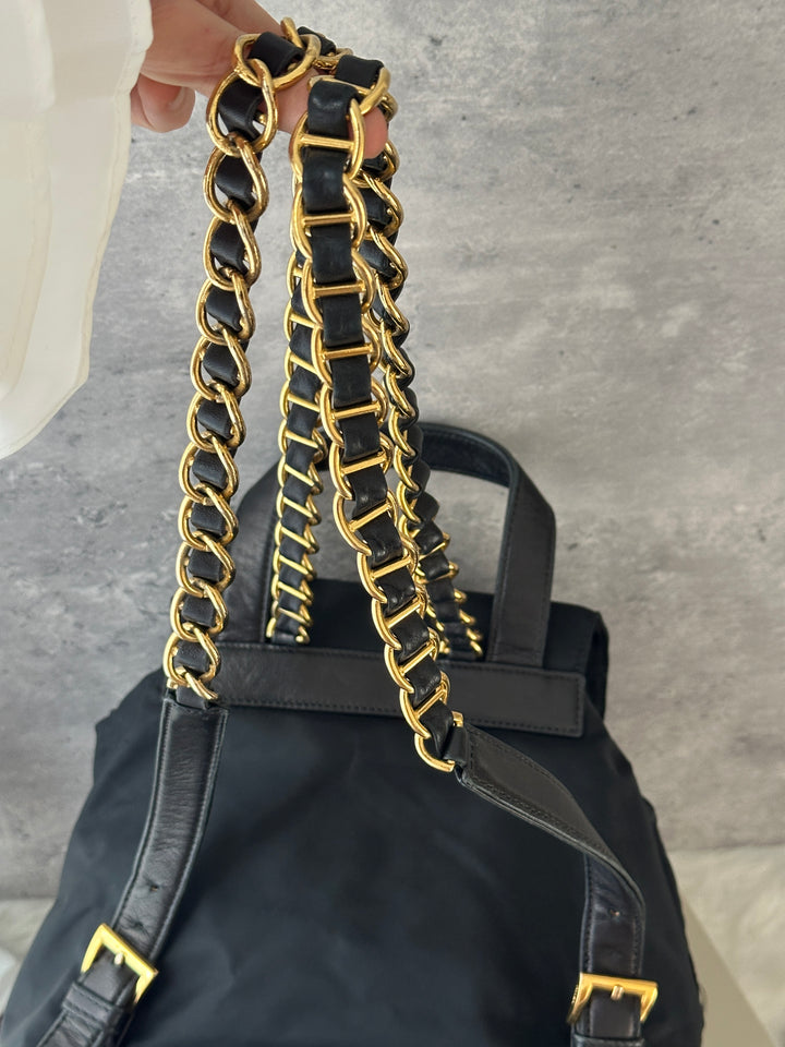 Prada Vintage Nylon Chain Backpack 🖤✨｜Black Nylon・Gold Leather-Woven Chain