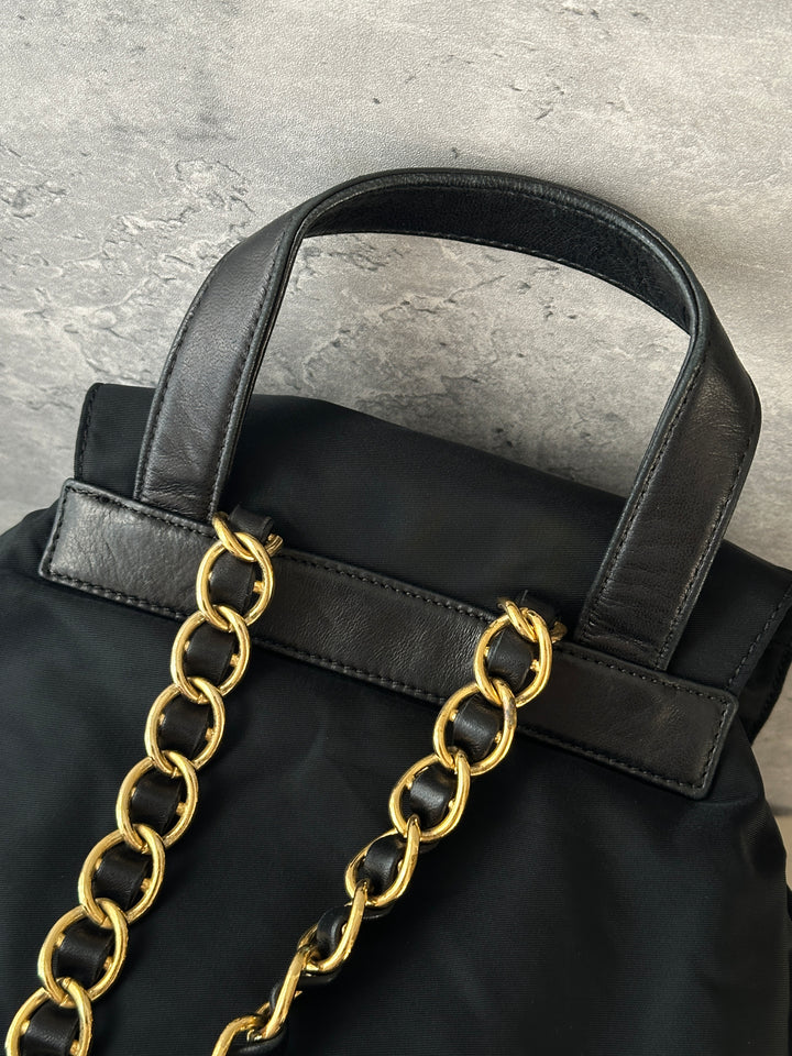 Prada Vintage Nylon Chain Backpack 🖤✨｜Black Nylon・Gold Leather-Woven Chain