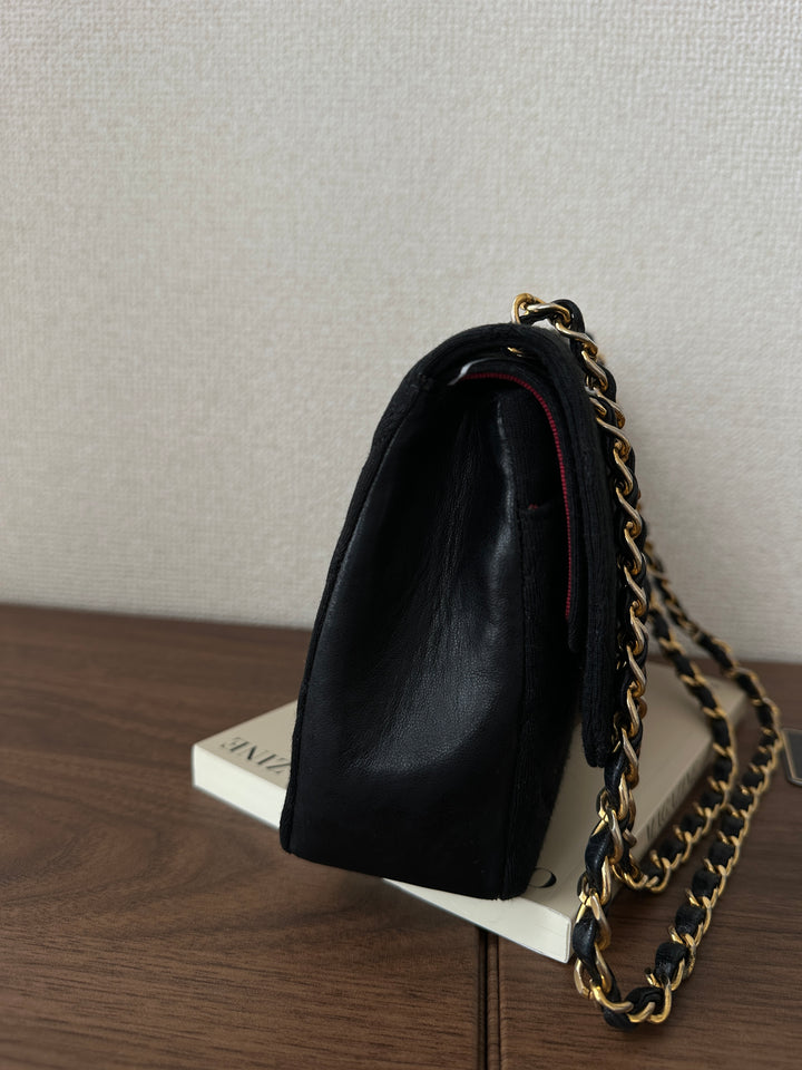 Chanel Velvet Classic Flap 25🖤 | The Iconic Touch of Parisian Elegance