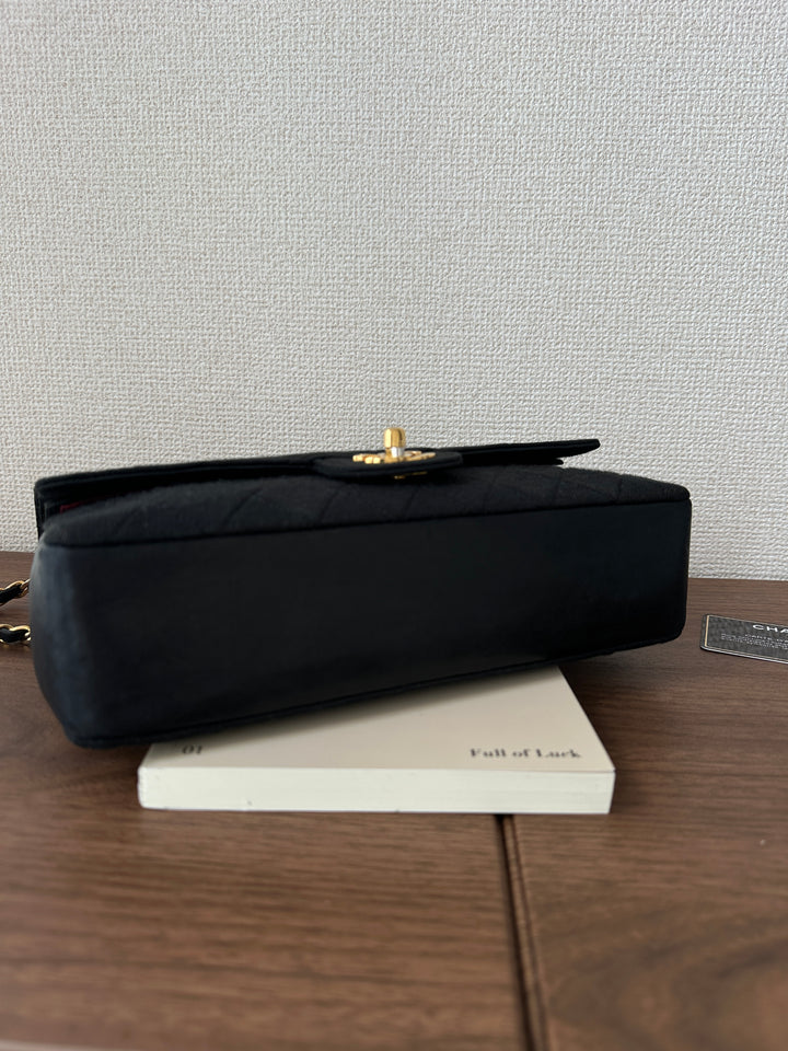 Chanel Velvet Classic Flap 25🖤 | The Iconic Touch of Parisian Elegance