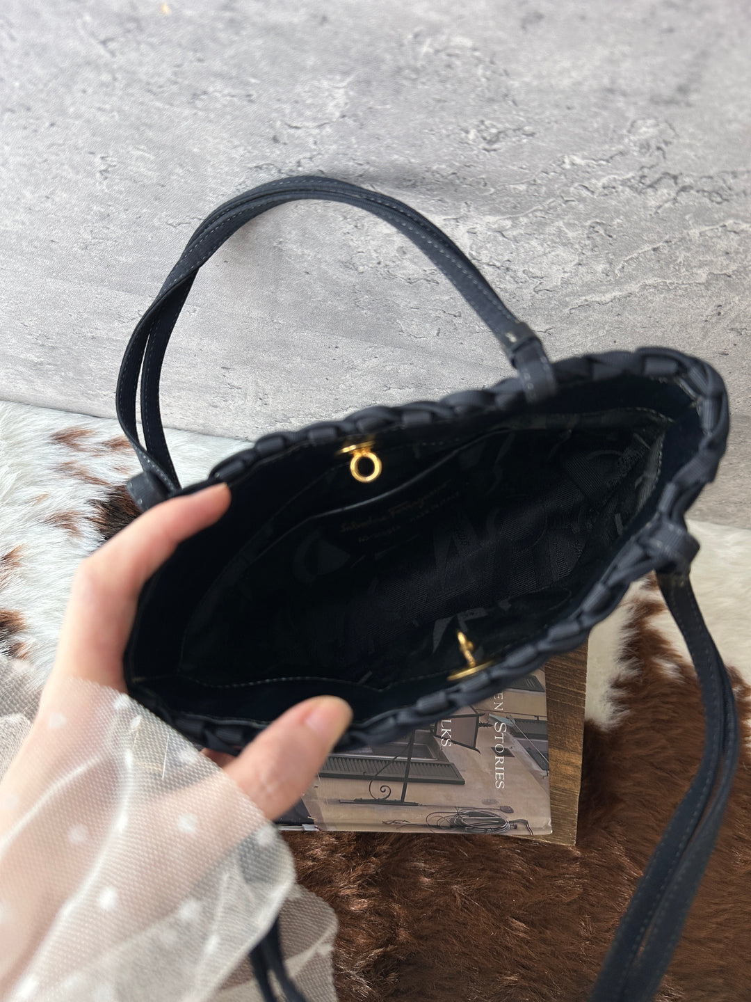 Ferragamo Vintage Woven Mini Tote 🖤｜Black Weave・Gold Gancini Details
