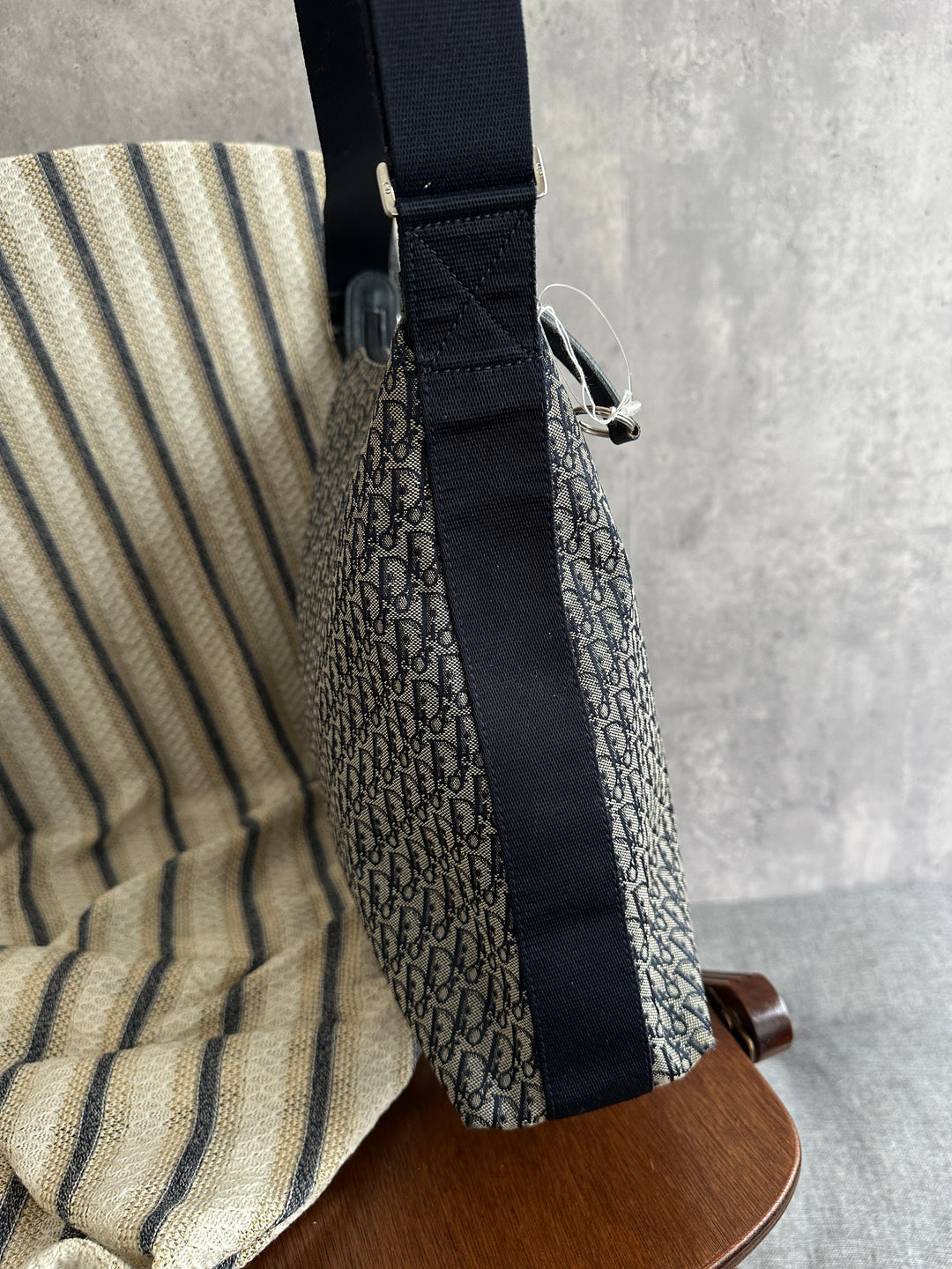 DIOR Oblique Monogram Shoulder Bag Blue Canvas 🖤｜Iconic Monogram × Adjustable Strap × Everyday Chic✨