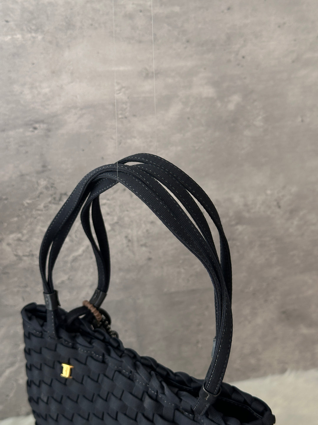 Ferragamo Vintage Woven Mini Tote 🖤｜Black Weave・Gold Gancini Details