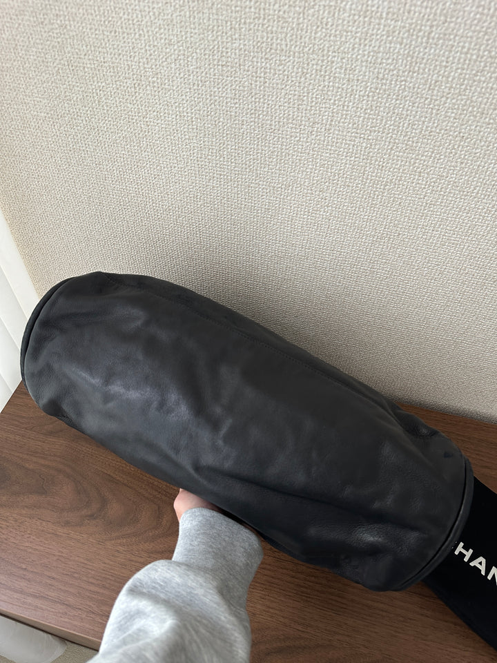 Chanel Soft Chain Hobo🖤 | Modern Edge Meets Classic Ease