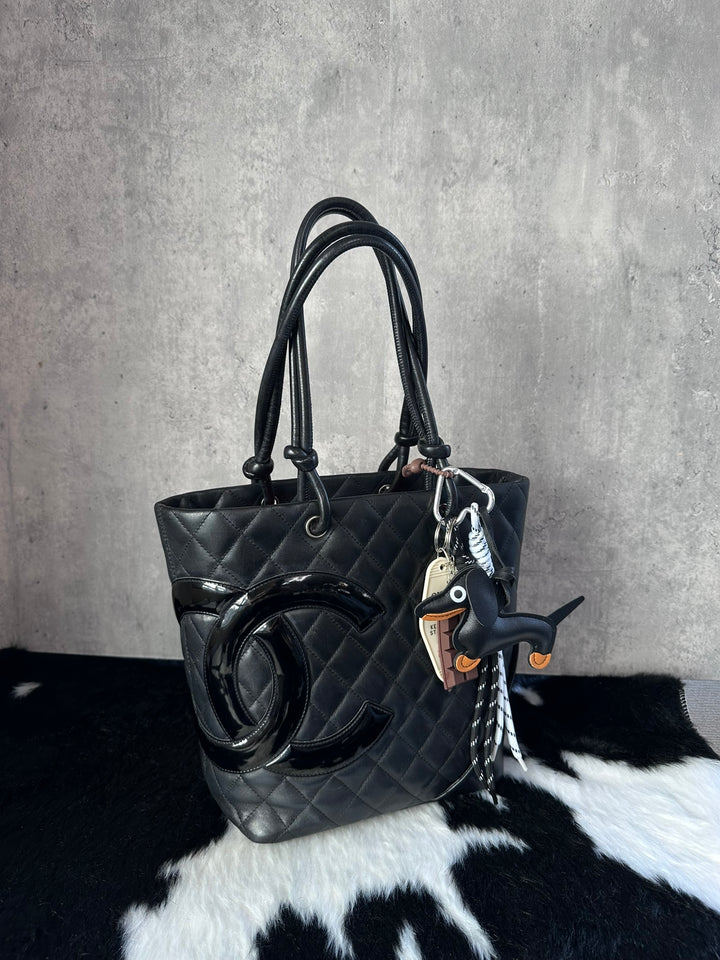CHANEL Cambon Tote Bag 🖤｜Patent CC Logo × Quilted Leather × Revival Favorite