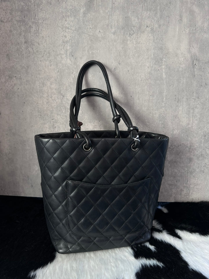 CHANEL Cambon Tote Bag 🖤｜Patent CC Logo × Quilted Leather × Revival Favorite