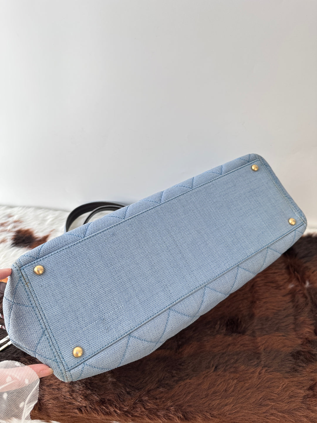 CHANEL Straw-Textured Quilted Tote Bag 💙｜Summer Blue Tone × Shoulder Carry × Practical Work Size