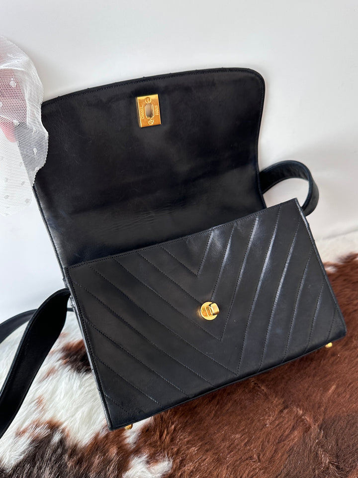 CHANEL Large Ring Chevron Soft Box Bag 🖤｜Card &amp; Sticker × Small Size × Soft Lambskin