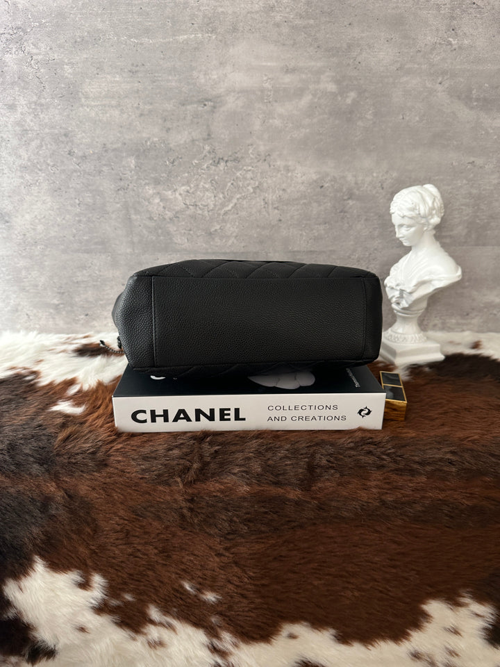Chanel Vintage Caviar Big CC Chain Tote 🖤｜Quilted Leather・Statement CC Logo