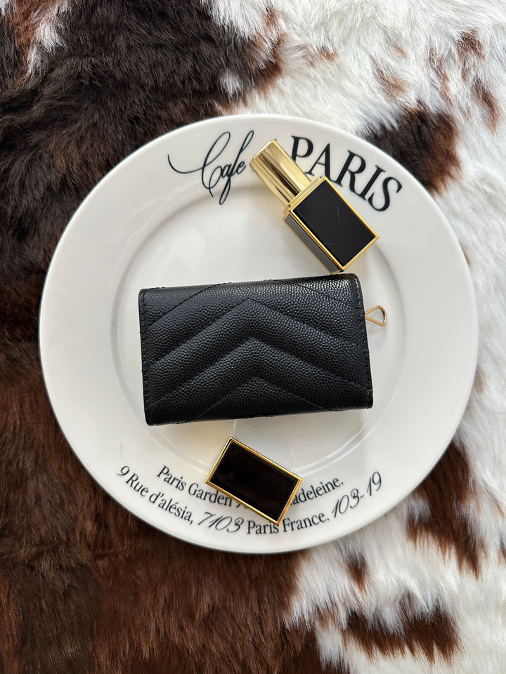 YSL Grain Leather Key Case 🖤｜Black Gold Tone × Chevron Detail × Compact Essential
