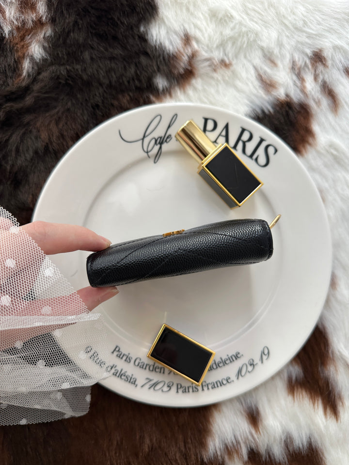 YSL Grain Leather Key Case 🖤｜Black Gold Tone × Chevron Detail × Compact Essential