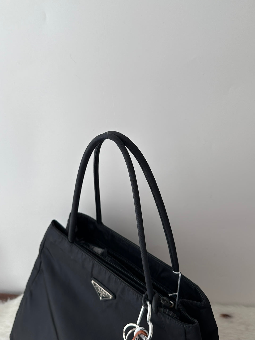 Prada Nylon Small Tote Bag 🖤｜Lightweight Nylon × Shoulder Carry × Everyday Work Bag