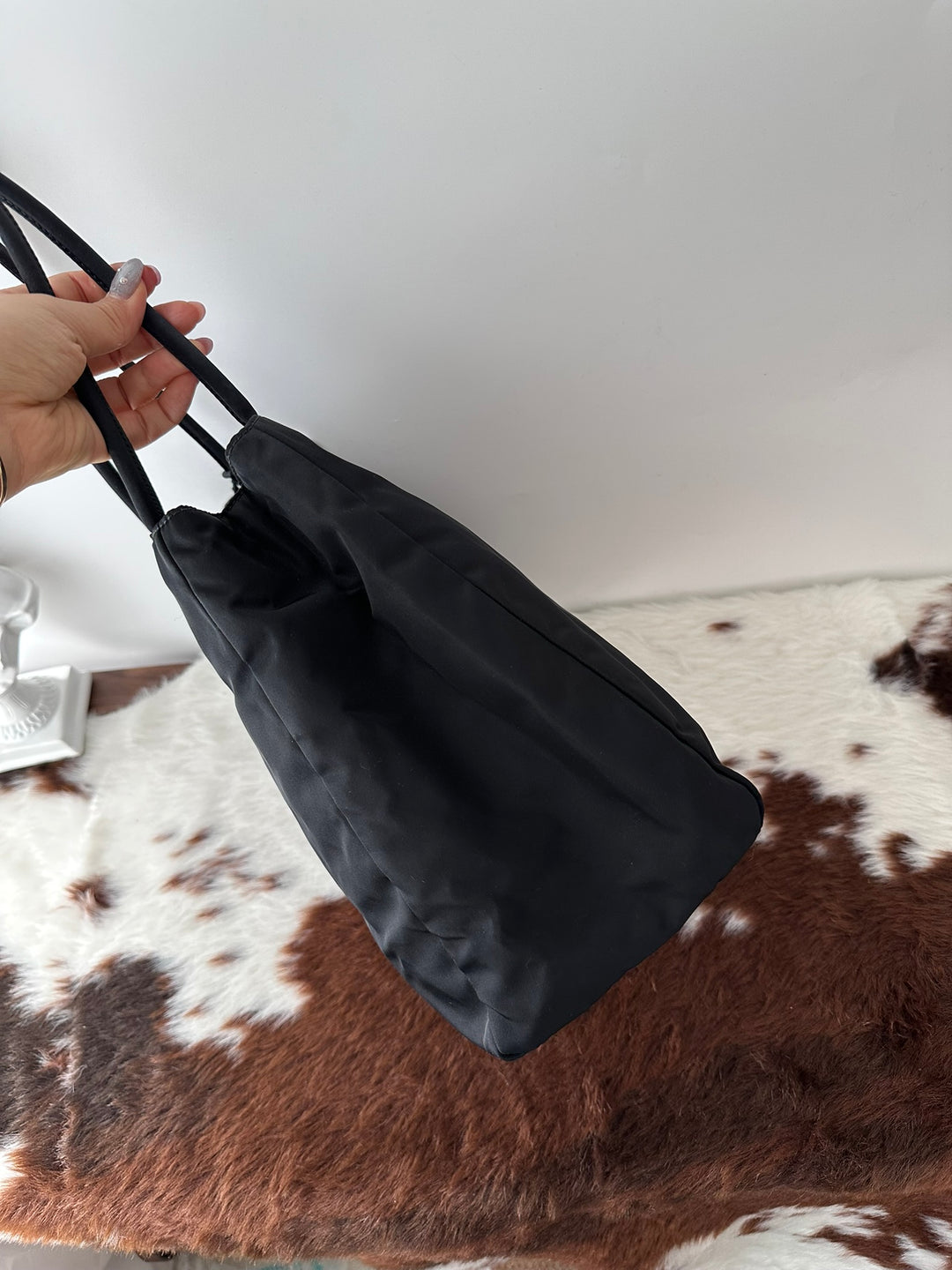 Prada Nylon Small Tote Bag 🖤｜Lightweight Nylon × Shoulder Carry × Everyday Work Bag