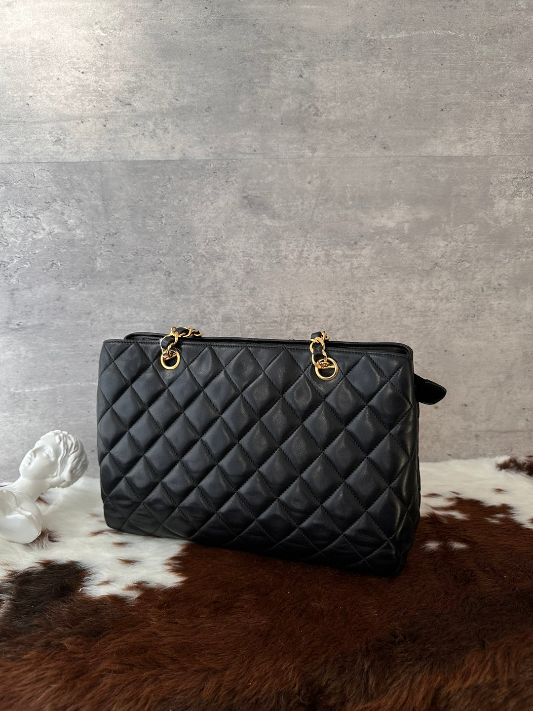 CHANEL Large CC East-West Chain Bag 🖤｜Preserved Condition × Card &amp; Sticker × Small Size