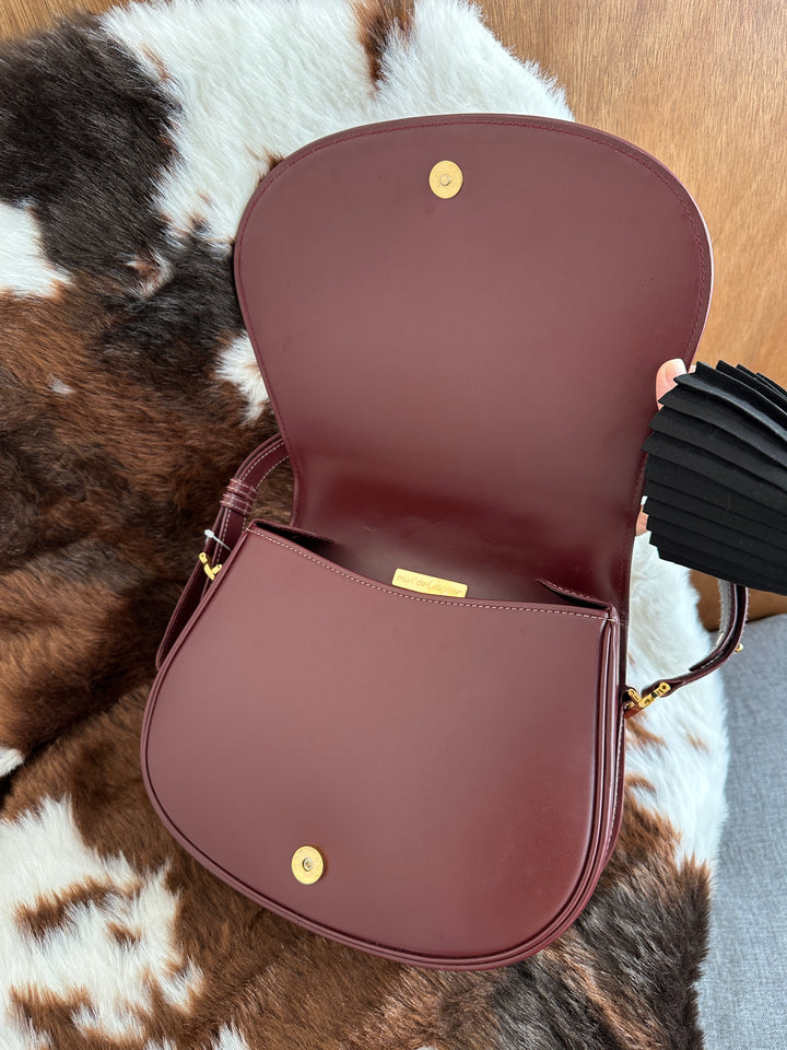 Cartier Vintage Saddle Shoulder Bag ❤️｜Wine Red Leather × Preserved Condition × Shoulder or Crossbody