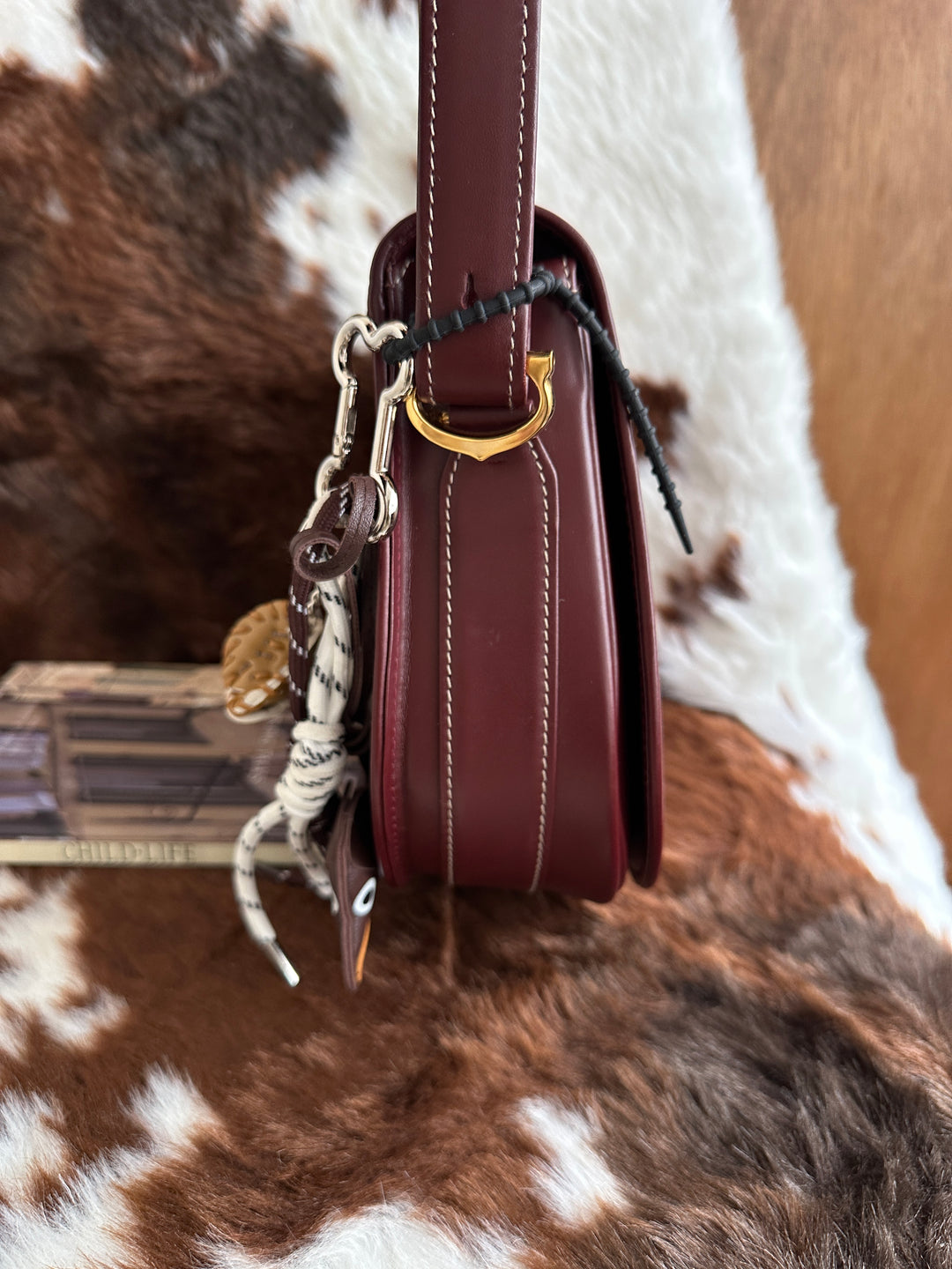 Cartier Vintage Saddle Shoulder Bag ❤️｜Wine Red Leather × Preserved Condition × Shoulder or Crossbody