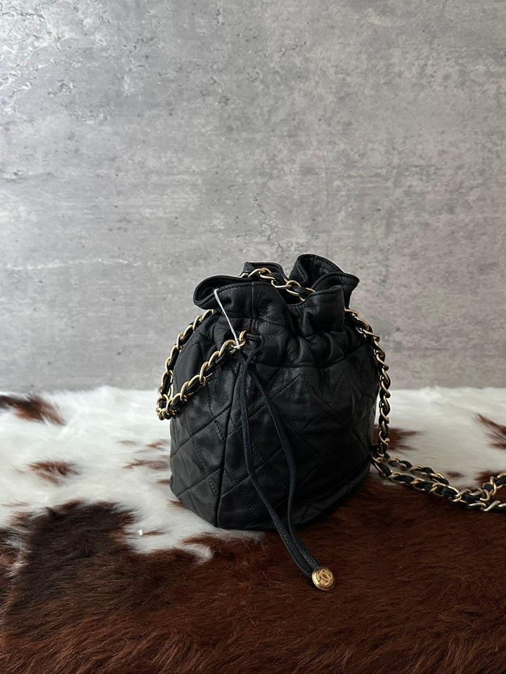 CHANEL Mini Quilted Drawstring Chain Bag 🖤｜Gold Bead Drawstring × Phone-Friendly Capacity × With Sticker