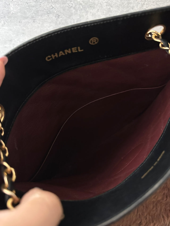 CHANEL Vintage Slim Chain Tote Bag 🖤｜All-Leather Design × iPad-Friendly × Great Daily Value