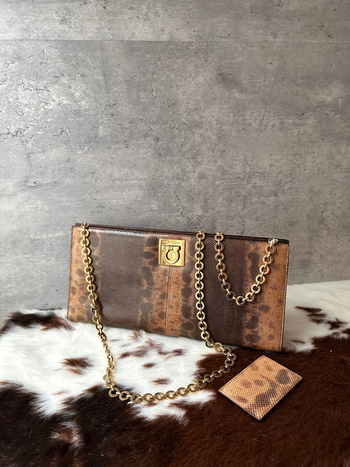 Ferragamo Gancini Lizard-Effect Chain Baguette Bag 🥖✨｜Rare Vintage Find × Gancini Chain Detail × With Mirror