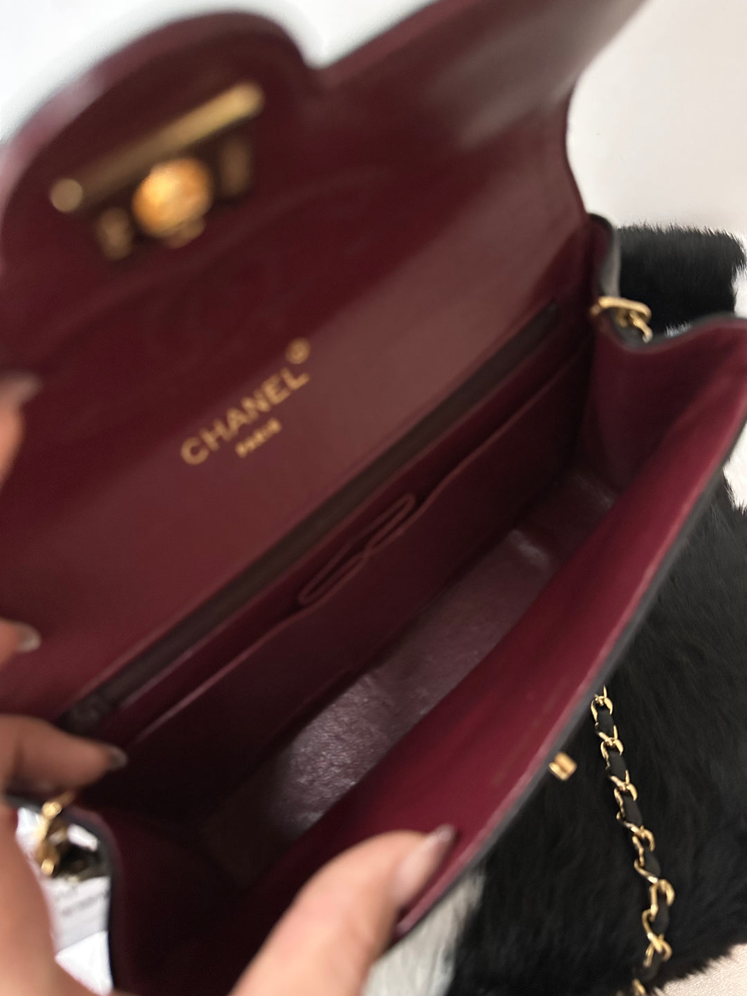 Chanel “Vintage Classic Flap Shoulder Bag” 🖤✨ | Timeless Icon in Mini Size
