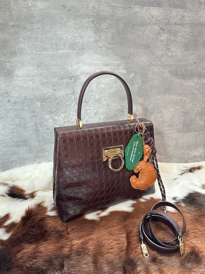 FERRAGAMO 🤎 Chocolate Embossed Kelly Bag｜Vintage Charm × Structured Elegance × Timeless Brown Tone