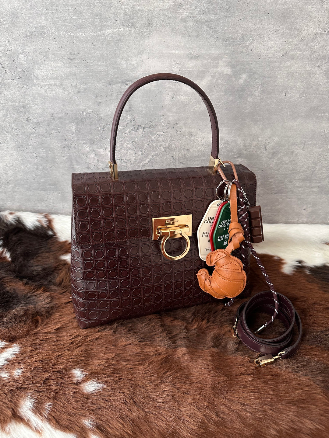FERRAGAMO 🤎 Chocolate Embossed Kelly Bag｜Vintage Charm × Structured Elegance × Timeless Brown Tone