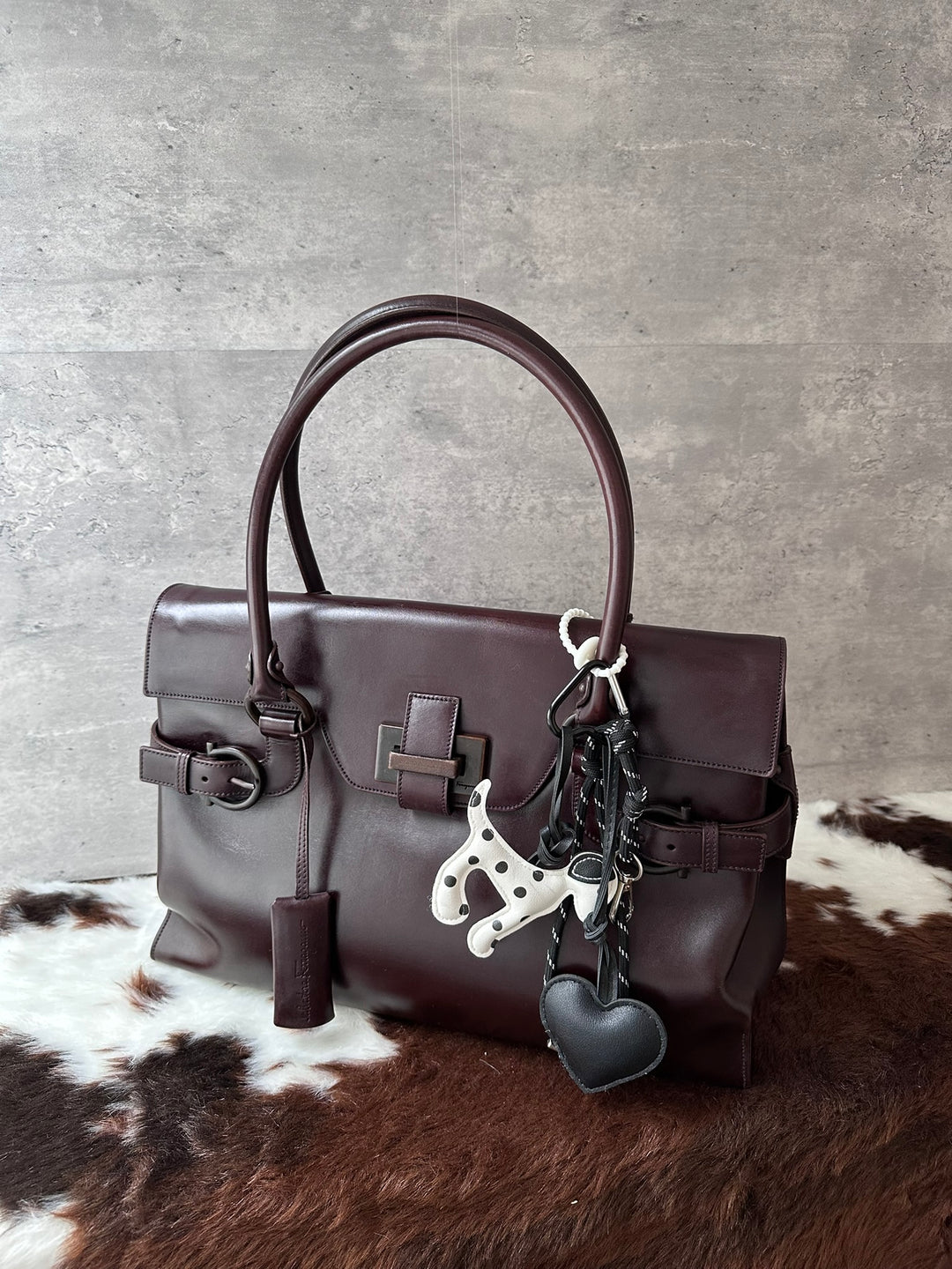 Ferragamo Gancini Dark Chocolate Brown Boston Bag 🤎｜Rare Wood-Tone Clasp × Box Leather × Vintage Character