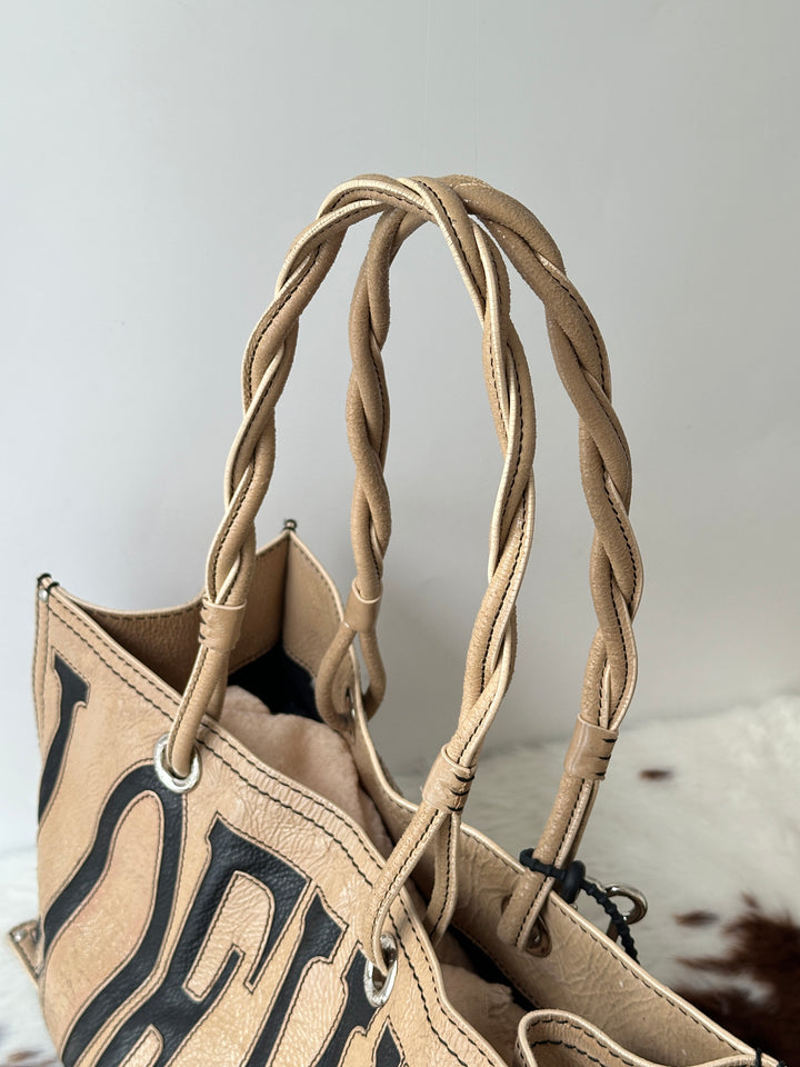 Loewe Double Faced Shoulder Bag 🤎｜Waxed Leather Texture × Reversible Styling × Laptop Friendly