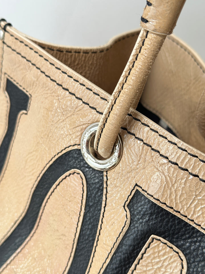 Loewe Double Faced Shoulder Bag 🤎｜Waxed Leather Texture × Reversible Styling × Laptop Friendly