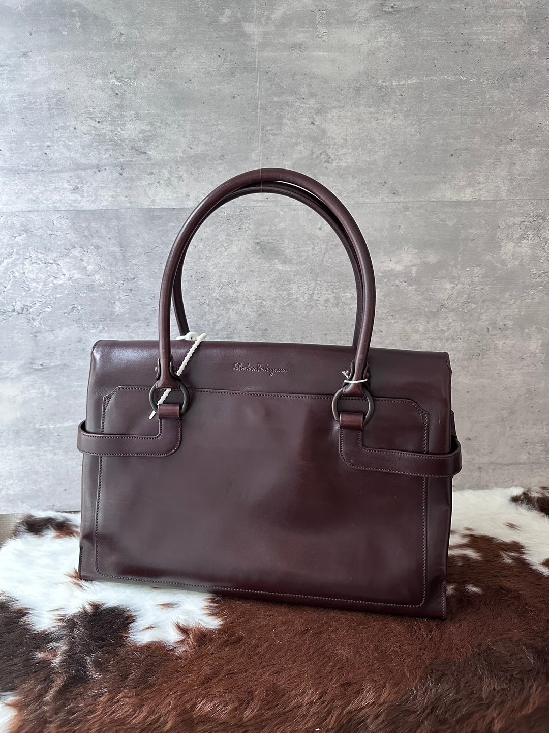 Ferragamo Gancini Dark Chocolate Brown Boston Bag 🤎｜Rare Wood-Tone Clasp × Box Leather × Vintage Character