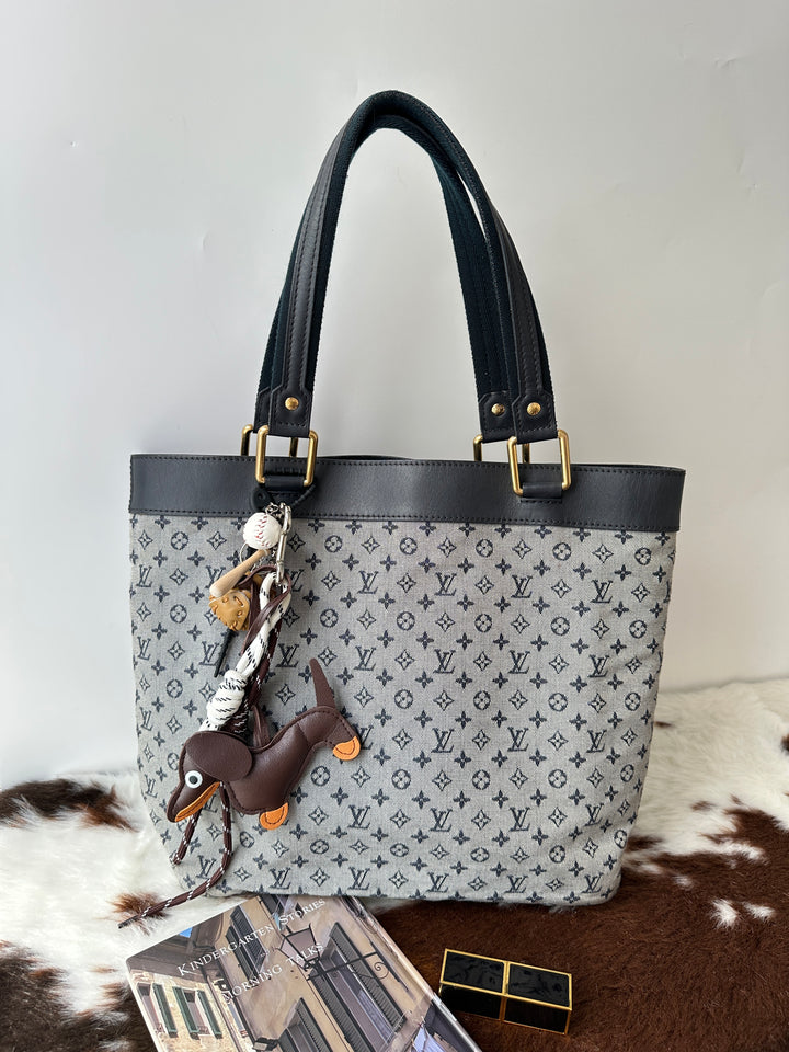 Louis Vuitton Monogram Denim Tote Bag 🩶🤍｜Grey Denim Monogram × Laptop Friendly × Excellent Condition