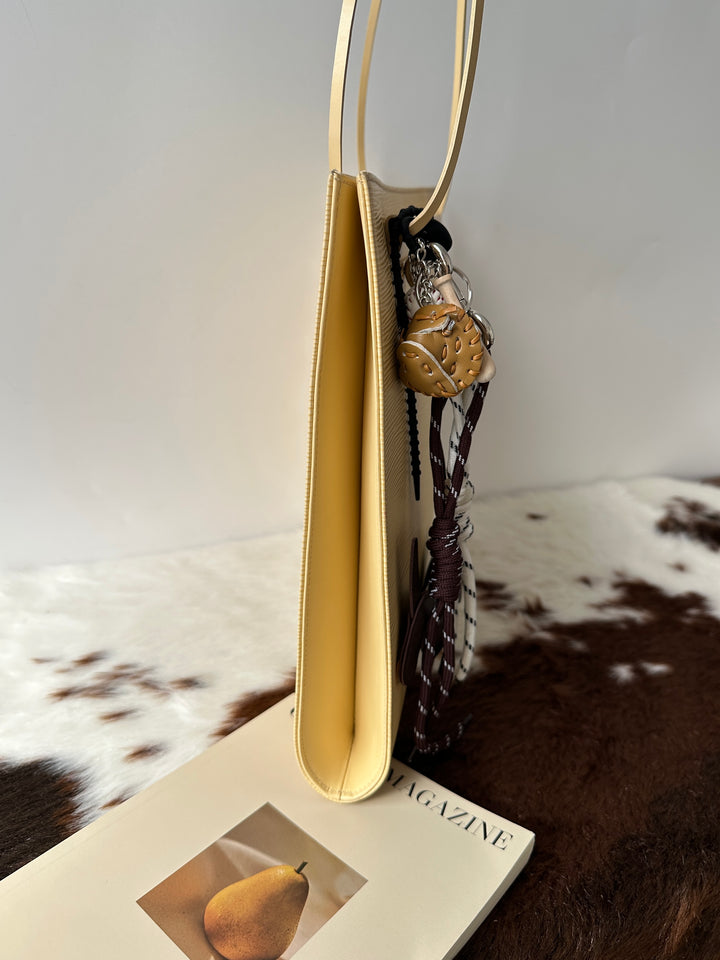 Louis Vuitton Epi Shoulder Bag 💛｜Summer-Ready Charm × Fits iPad × Easy-Care Finish