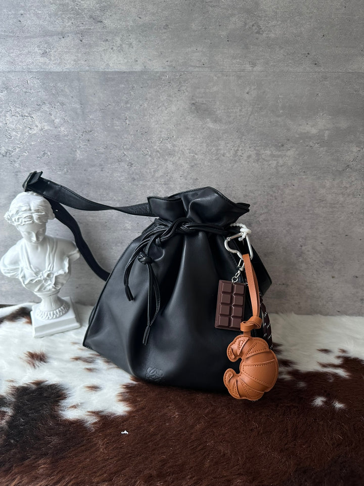 LOEWE So Black Nappa Drawstring Hobo Bag 🖤｜Soft Nappa Leather × Lucky Pouch Shape × Shoulder &amp; Crossbody