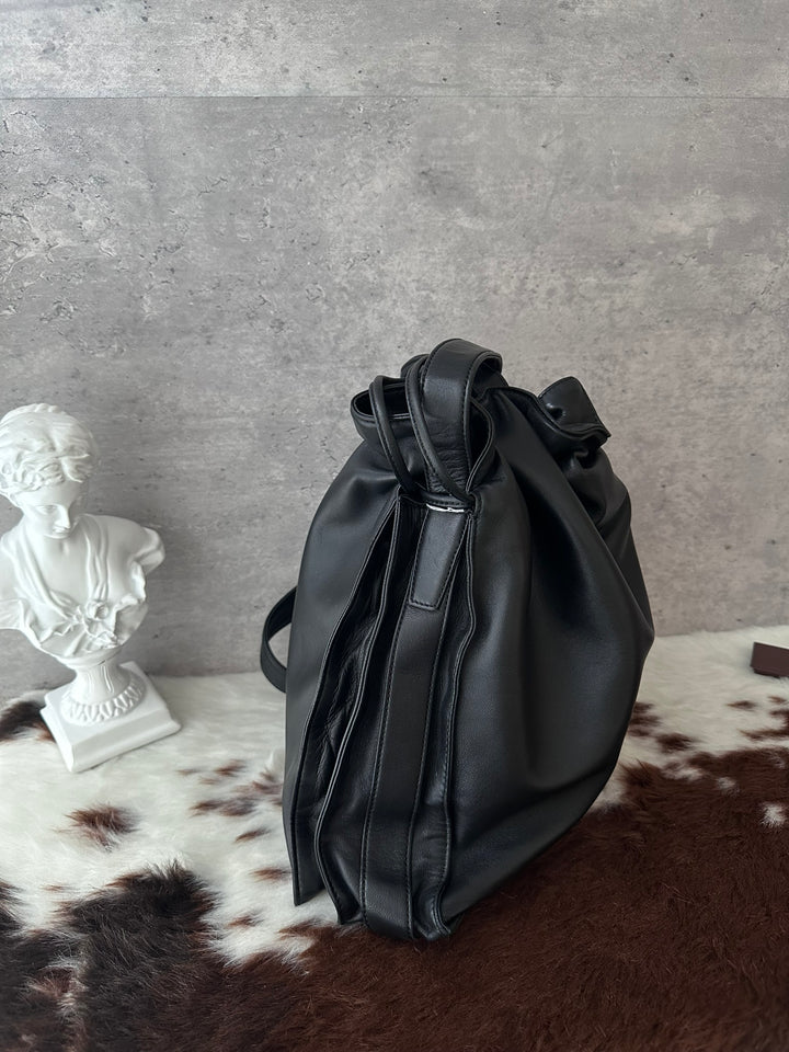 LOEWE So Black Nappa Drawstring Hobo Bag 🖤｜Soft Nappa Leather × Lucky Pouch Shape × Shoulder &amp; Crossbody