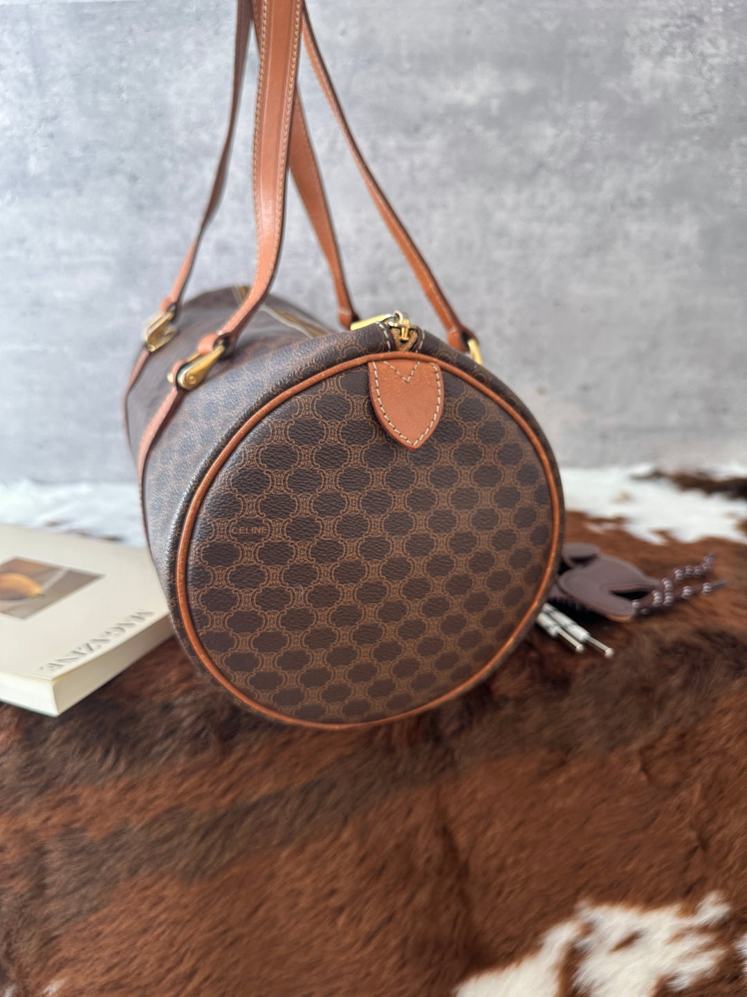 CELINE Macadam Papillon Shoulder Bag 🤎｜Classic Monogram × Roomy Cylinder Shape × Shoulder-Friendly