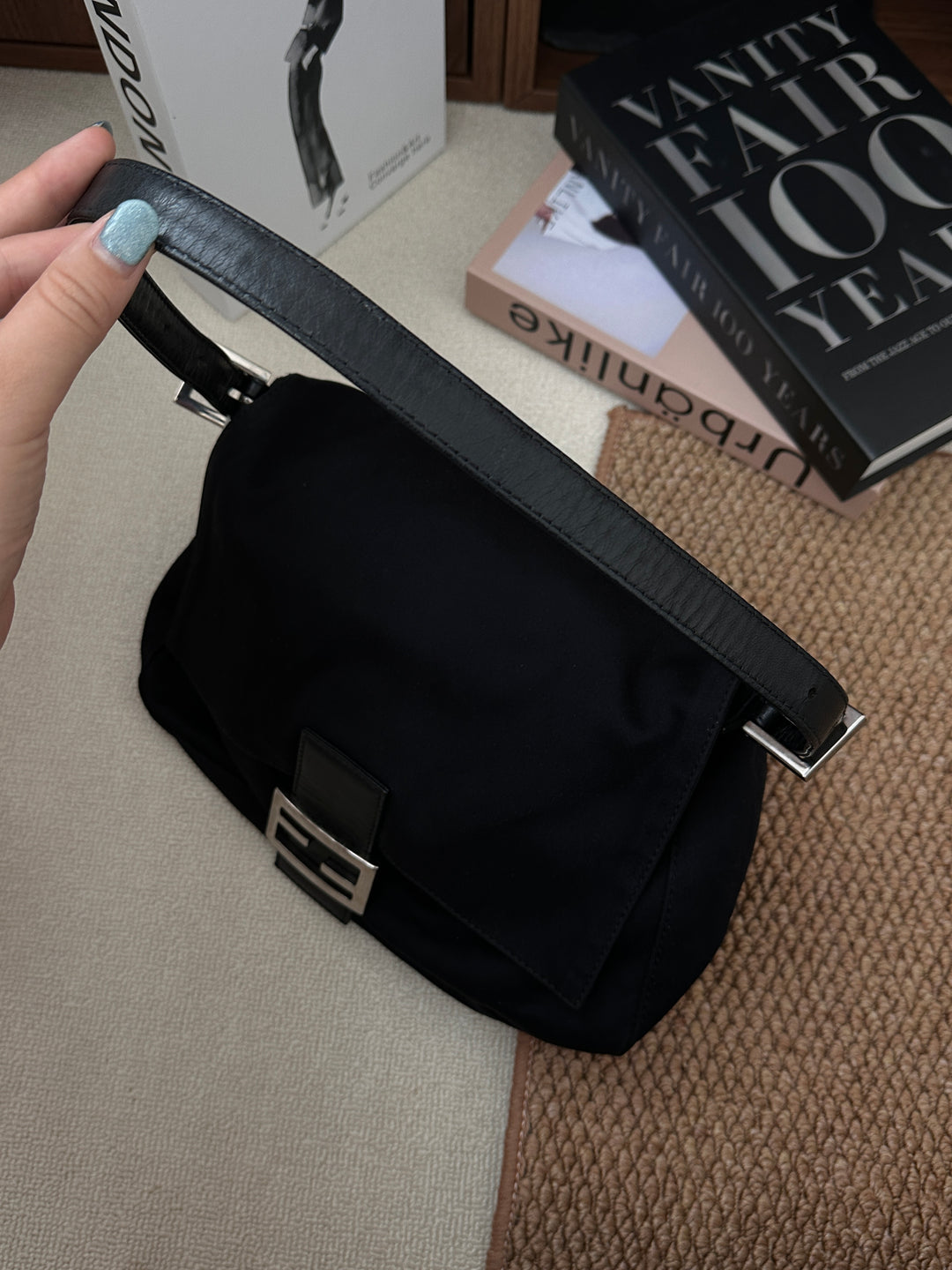 FENDI Mama Baguette Shoulder Bag（Black Fabric × Silver Hardware）｜Effortless Chic 🖤✨