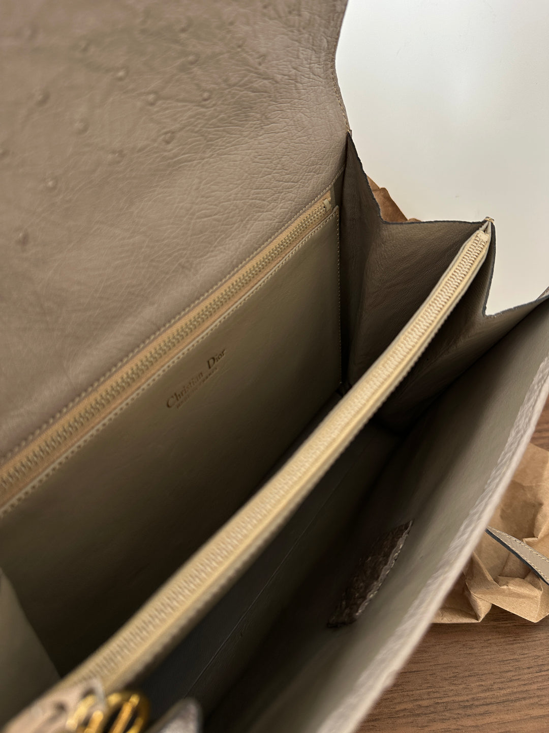 Dior Ostrich Leather Shoulder Bag 🕊️ | Refined Simplicity Meets Timeless Craftsmanship