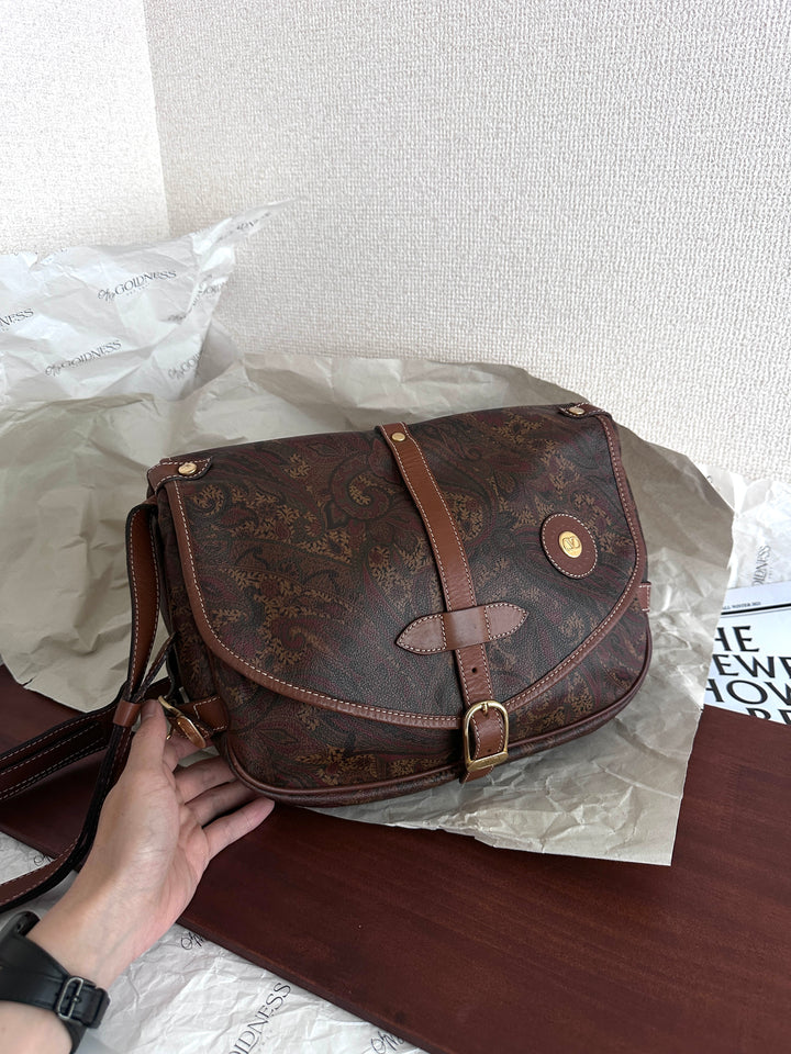VALENTINO Twin-Compartment Saddle Bag 🐻 Ultra Rare Double-Sided Stunner