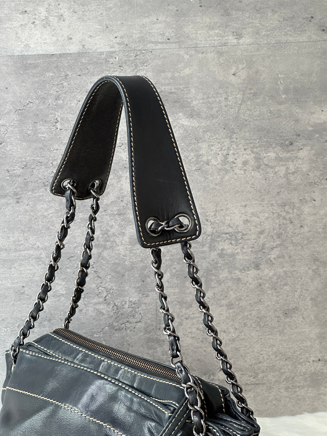 CHANEL Calfskin Chain Shoulder Bag 🖤｜Practical Daily Size × Shoulder-Friendly × Great Price