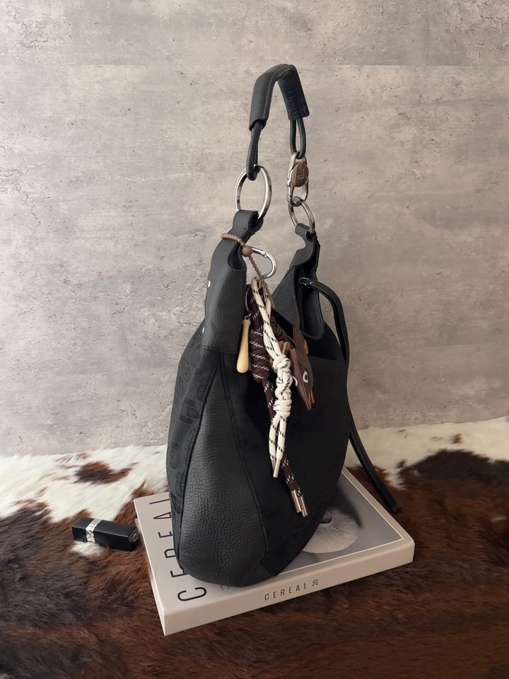 Gucci Horsebit Hobo Bag 🖤｜Tonal Horsebit Monogram・Relaxed Hobo Shape・iPad-Friendly Capacity