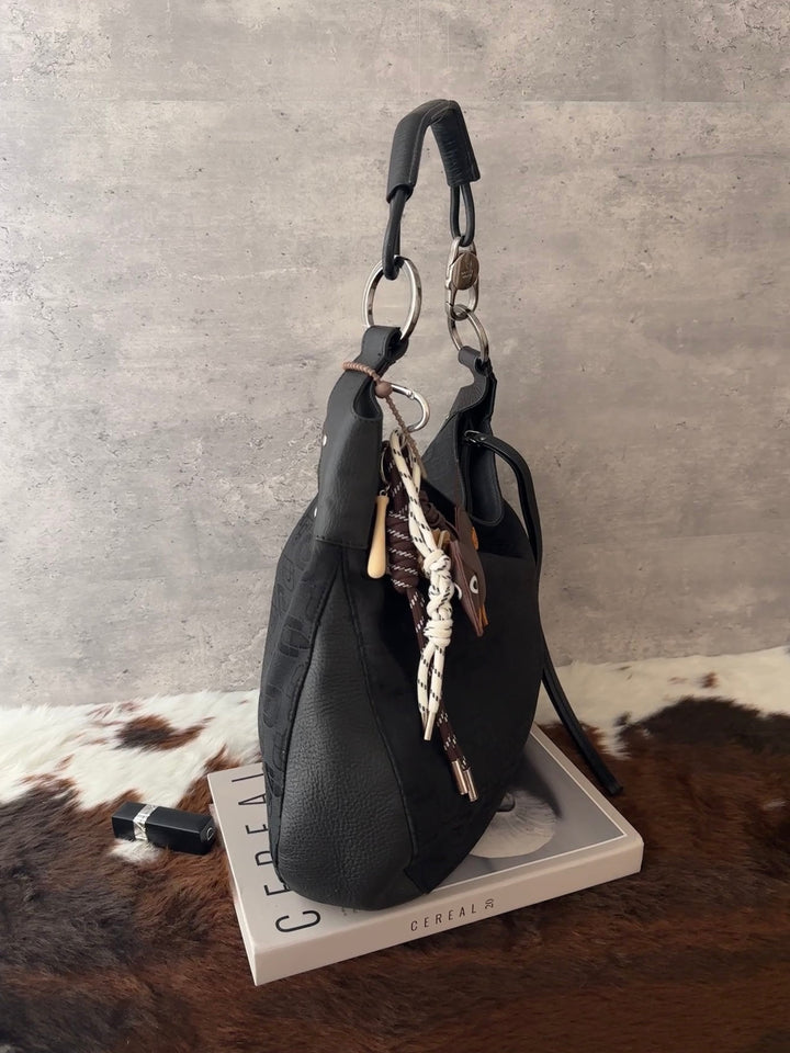 Gucci Horsebit Hobo Bag 🖤｜Tonal Horsebit Monogram・Relaxed Hobo Shape・iPad-Friendly Capacity