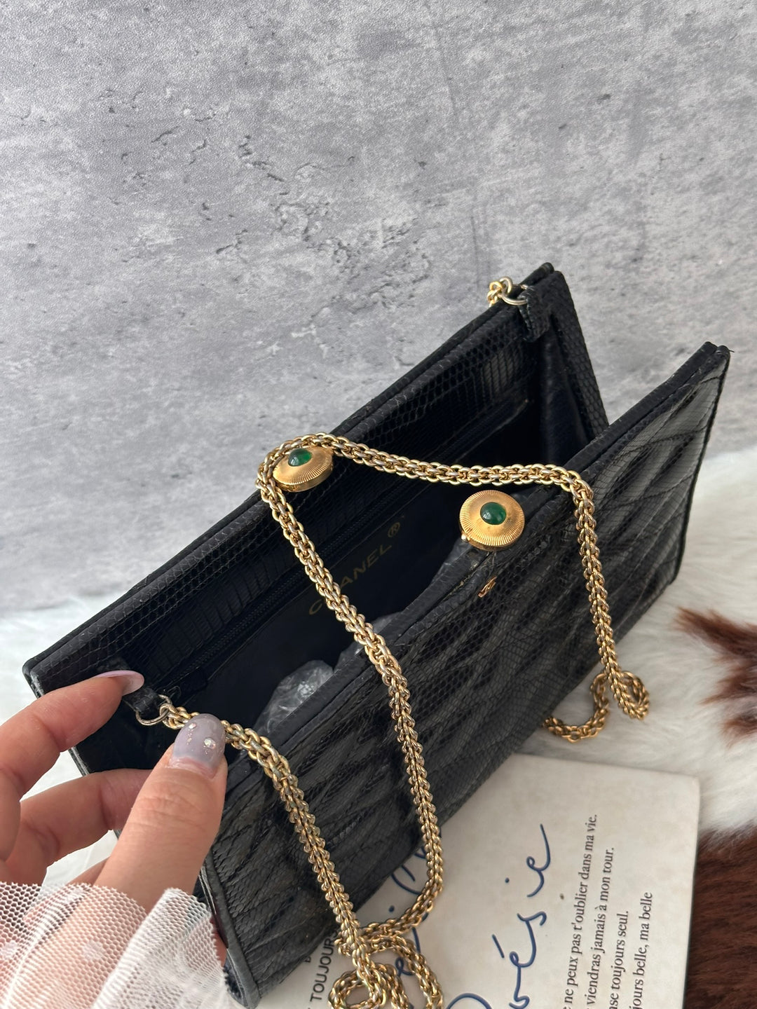 CHANEL Mini Lizard Skin Chain Evening Bag 🖤👑｜Rare Discontinued Piece × Jewel-Like Kiss Lock × Collector’s Dream