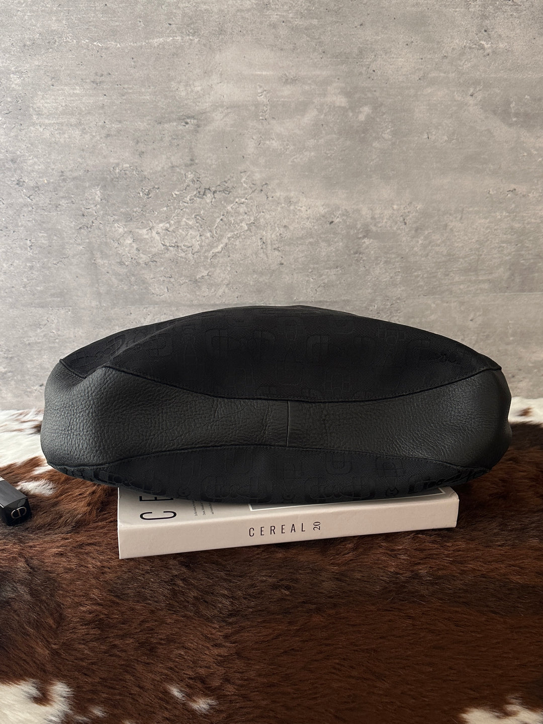 Gucci Horsebit Hobo Bag 🖤｜Tonal Horsebit Monogram・Relaxed Hobo Shape・iPad-Friendly Capacity