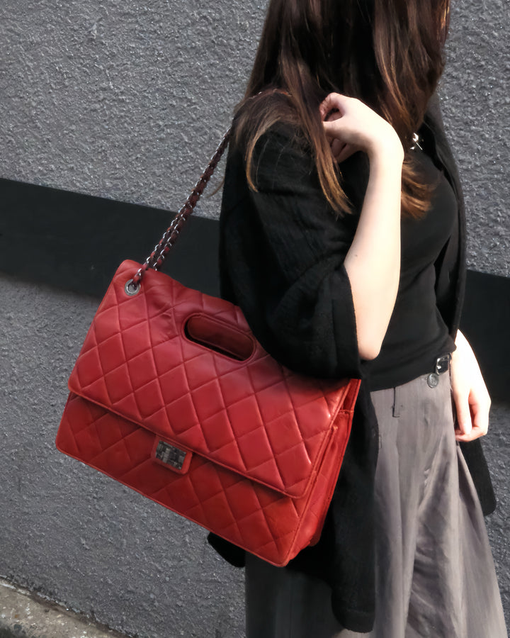 Chanel 2.55 Double Flap Jumbo Bag ❤️🖤｜Soft Calfskin × Aged Silver Hardware × Convertible Carry
